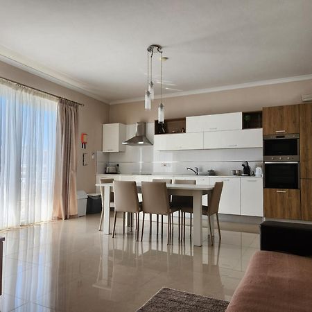 Riviera Holiday Apartments - Seafront - Wifi Marsaskala Zewnętrze zdjęcie