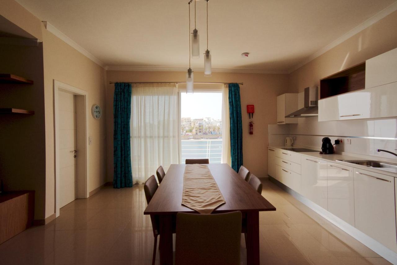Riviera Holiday Apartments - Seafront - Wifi Marsaskala Zewnętrze zdjęcie